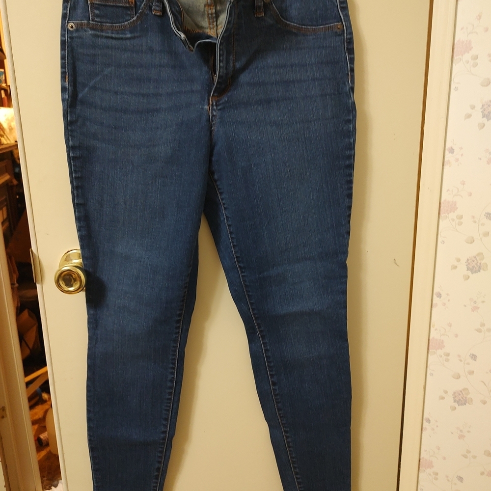 Universal Thread Dark Blue Skinny Jeans